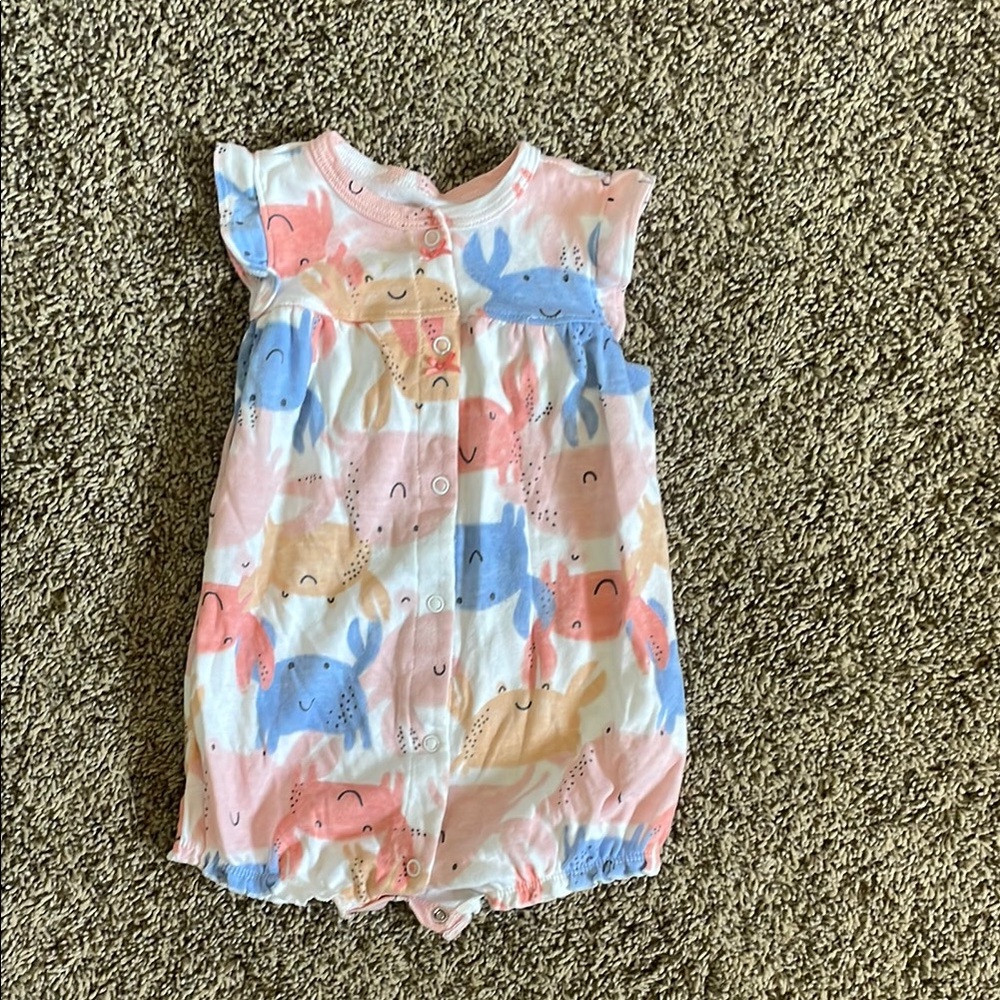 Carter’s baby Girl Romper 9M